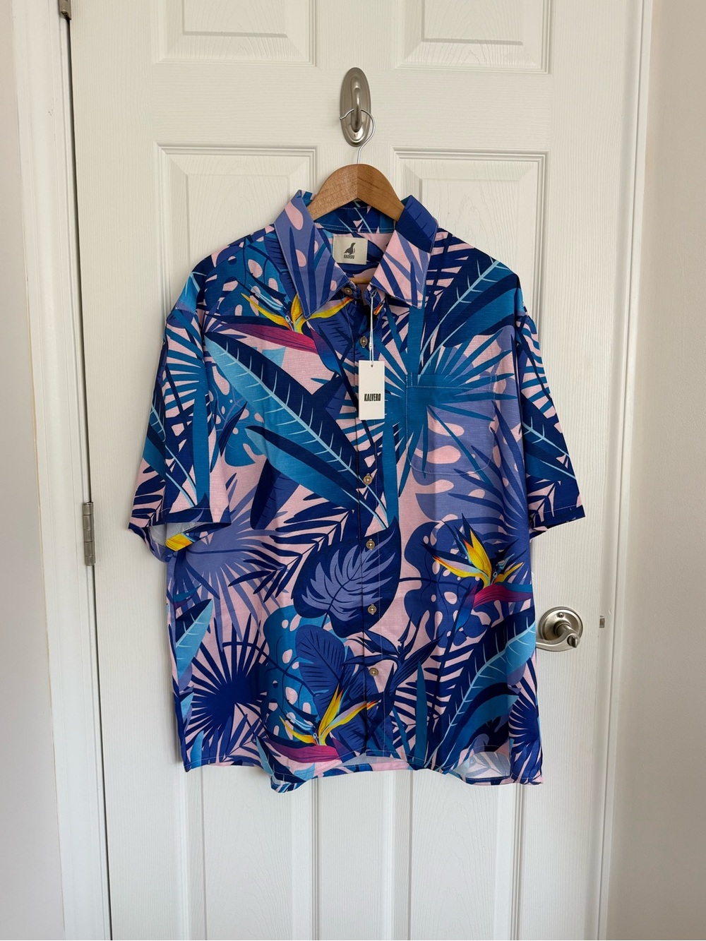 NWT Men’s Kalvero Linen Blend Hawaiian Shirt Size XL